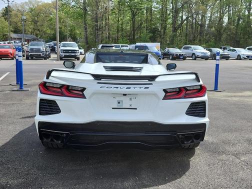 Arctic White 2023 Chevrolet Corvette Stingray w/3LT