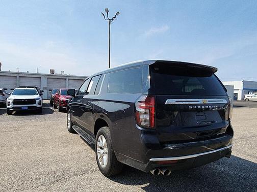 2023 Chevrolet Suburban Premier