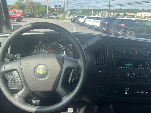 2024 Chevrolet Express 3500 LS