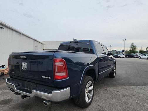 Patriot Blue Pearlcoat 2022 RAM 1500 Limited