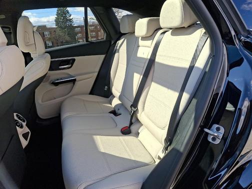 2025 Mercedes-Benz GLC 300 Base 4MATIC