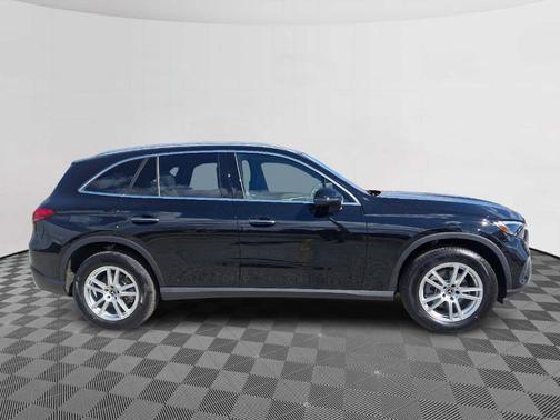 2025 Mercedes-Benz GLC 300 Base 4MATIC