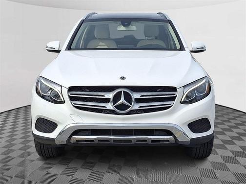 2018 Mercedes-Benz GLC 300 Base 4MATIC