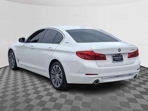 2019 BMW 530e xDrive iPerformance
