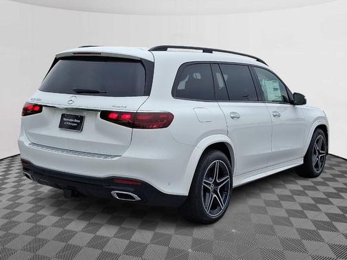 2025 Mercedes-Benz GLS 450 4MATIC