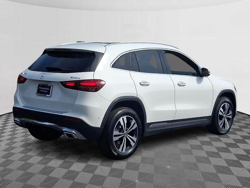 Polar White 2026 Mercedes-Benz GLA 250 Base 4MATIC