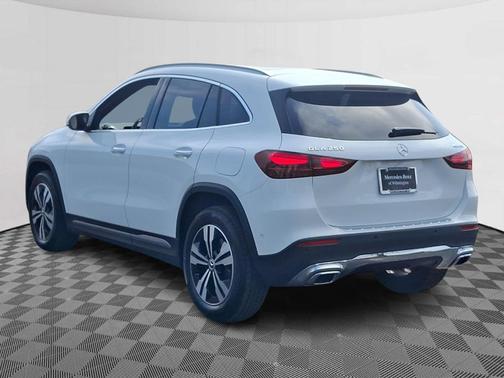 Polar White 2026 Mercedes-Benz GLA 250 Base 4MATIC