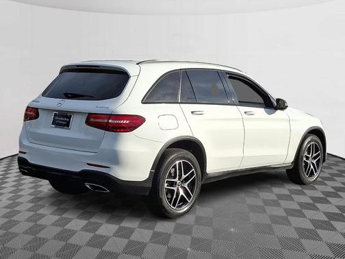 2018 Mercedes-Benz GLC 300 Base 4MATIC