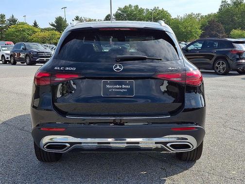 Black 2026 Mercedes-Benz GLC 300 Base 4MATIC