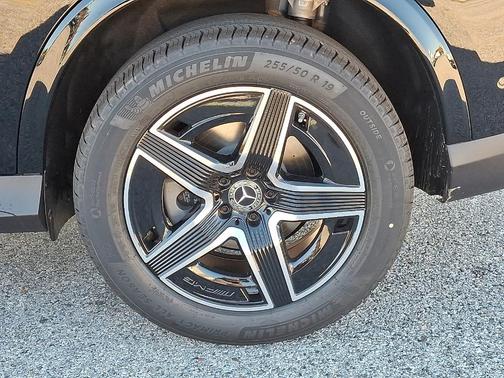 2026 Mercedes-Benz GLC 300 Base 4MATIC