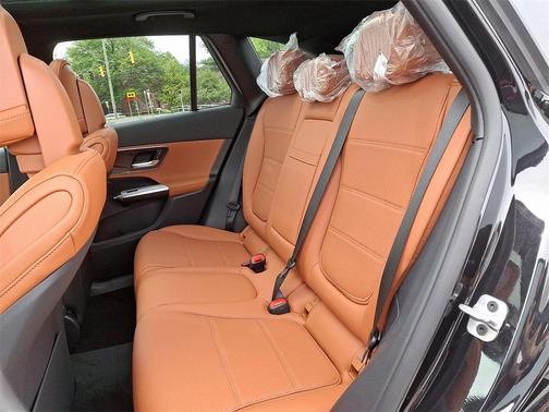 2025 Mercedes-Benz GLC 300 Base 4MATIC