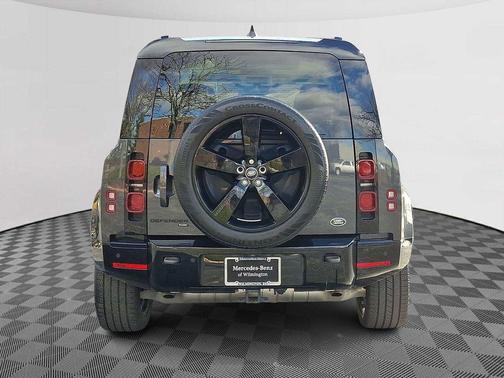 2023 Land Rover Defender 110 X-Dynamic SE