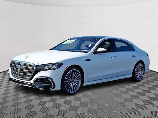 Moonlight White 2027 Mercedes-Benz S-Class 580