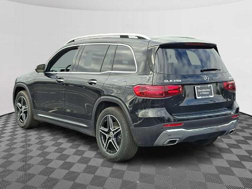 Midnight Black 2026 Mercedes-Benz GLB 250 Base 4MATIC