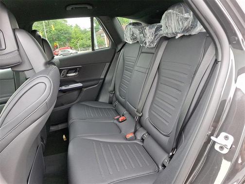 2025 Mercedes-Benz GLC 350e Base 4MATIC
