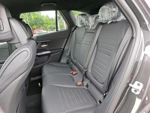2025 Mercedes-Benz GLC 350e Base 4MATIC