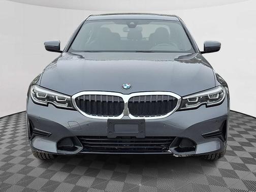 2019 BMW 330 i xDrive