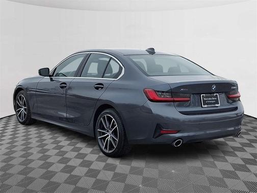 2019 BMW 330 i xDrive