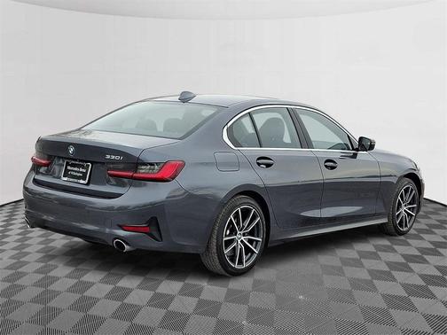 2019 BMW 330 i xDrive