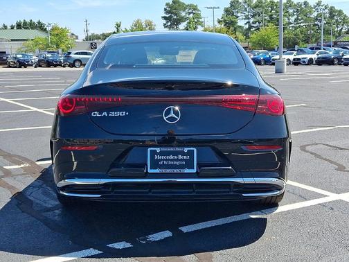 Midnight Black 2027 Mercedes-Benz CLA 220 Hybrid CLA 250+