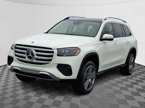 Polar White 2026 Mercedes-Benz GLS 450 4MATIC