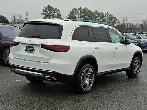 Polar White 2026 Mercedes-Benz GLS 450 4MATIC