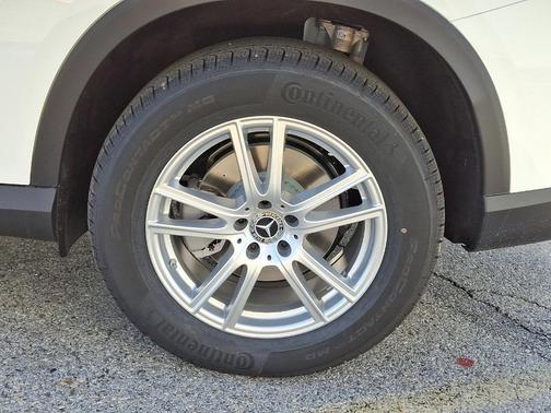 2025 Mercedes-Benz GLC 300 Base 4MATIC