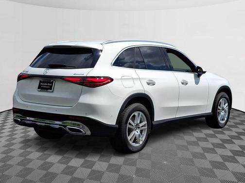 Polar White 2025 Mercedes-Benz GLC 300 Base 4MATIC