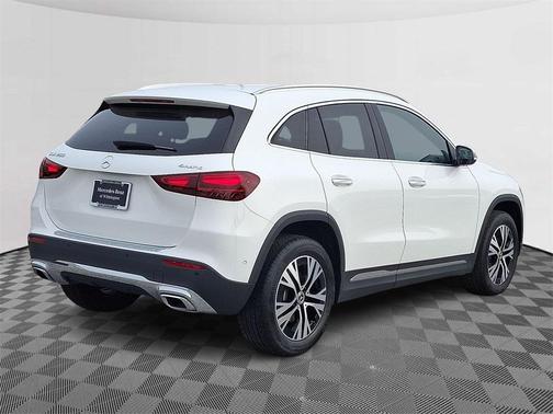 2025 Mercedes-Benz GLA 250 Base 4MATIC