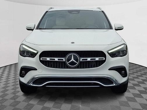 Polar White 2025 Mercedes-Benz GLA 250 Base 4MATIC