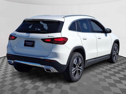 Polar White 2025 Mercedes-Benz GLA 250 Base 4MATIC