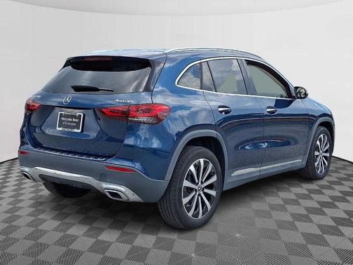 2021 Mercedes-Benz GLA 250 Base 4MATIC
