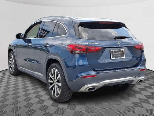 2021 Mercedes-Benz GLA 250 Base 4MATIC