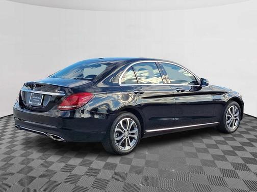 2017 Mercedes-Benz C-Class C 300 4MATIC Luxury