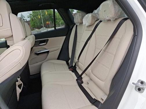 2025 Mercedes-Benz GLC 300 Base 4MATIC