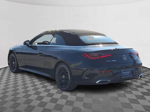 Obsidian Black Metallic 2026 Mercedes-Benz CLE 300 Base 4MATIC