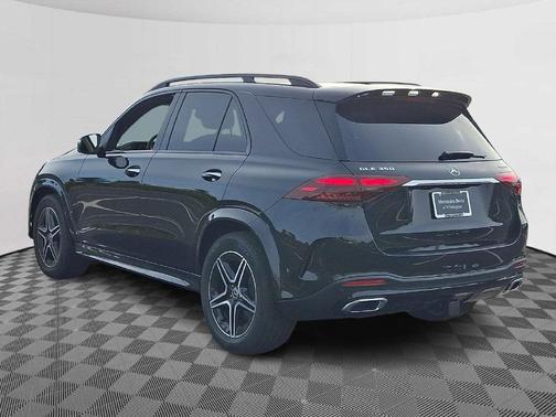 Obsidian Black Metallic 2026 Mercedes-Benz GLE 350 Base 4MATIC