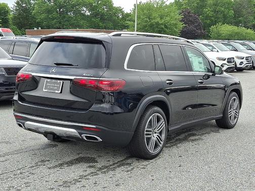 2025 Mercedes-Benz GLS 450 4MATIC
