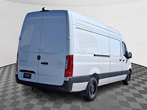 2025 Mercedes-Benz Sprinter 2500 High Roof
