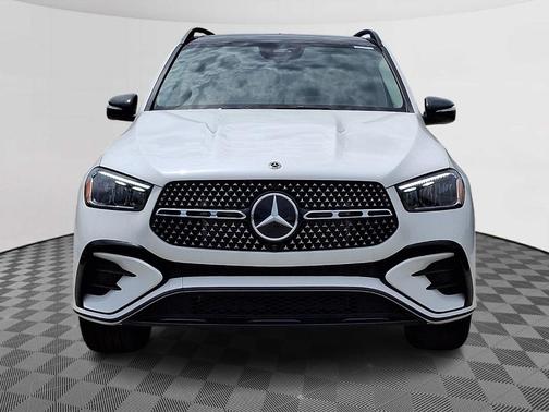 MANUFAKTUR Moonlight White Metallic 2026 Mercedes-Benz GLE 450 4MATIC