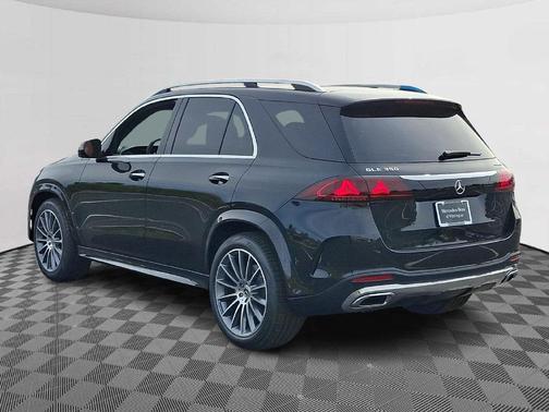 Black 2027 Mercedes-Benz GLE 350