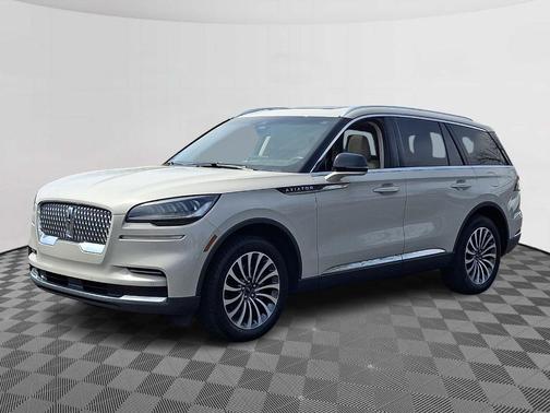2022 Lincoln Aviator Standard AWD