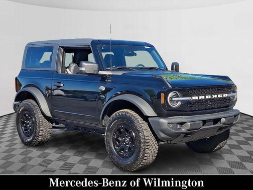 Shadow Black 2022 Ford Bronco Wildtrak