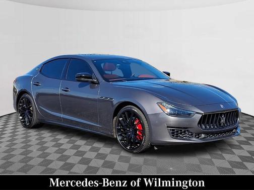 Grigio 2019 Maserati Ghibli S