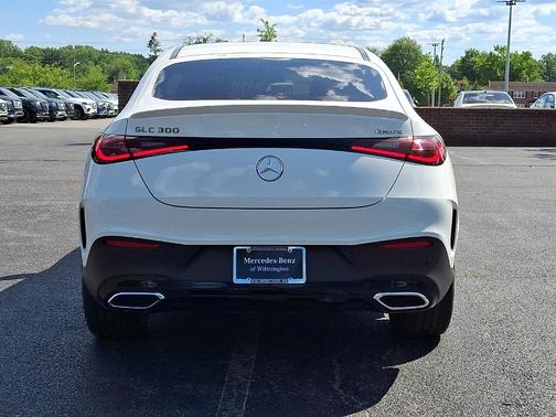 Polar White 2026 Mercedes-Benz GLC 300 Base 4MATIC