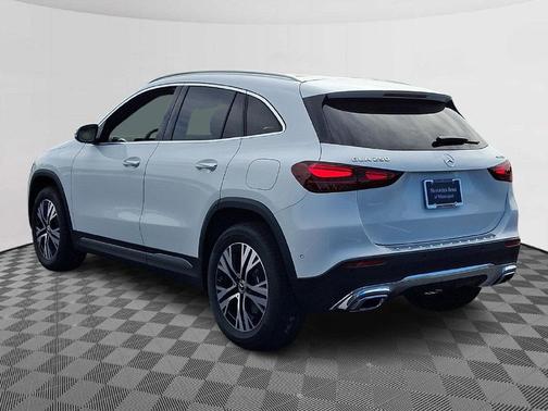 Polar White 2026 Mercedes-Benz GLA 250 Base 4MATIC
