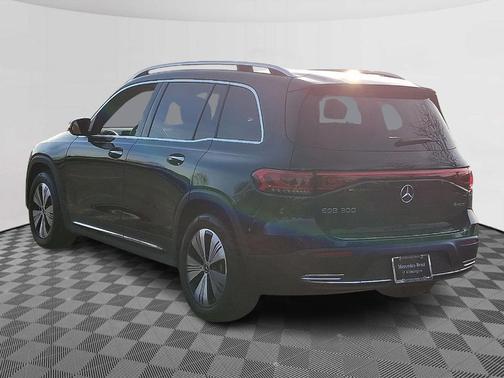 2023 Mercedes-Benz EQB 300 Base 4MATIC