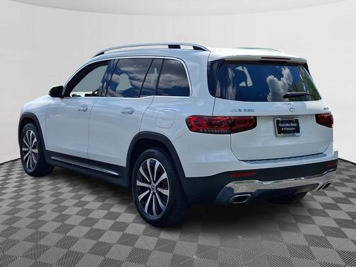 Polar White 2023 Mercedes-Benz GLB 250 Base 4MATIC