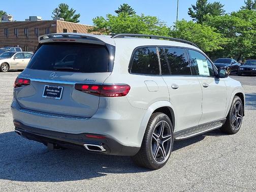 2025 Mercedes-Benz GLS 450 4MATIC