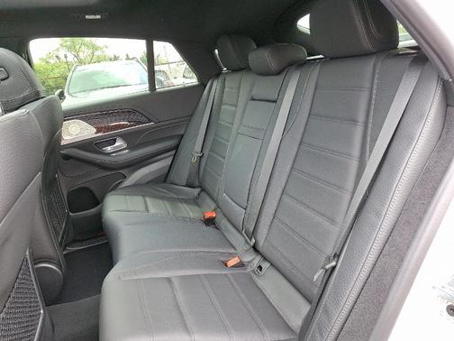 2025 Mercedes-Benz GLE 450 4MATIC